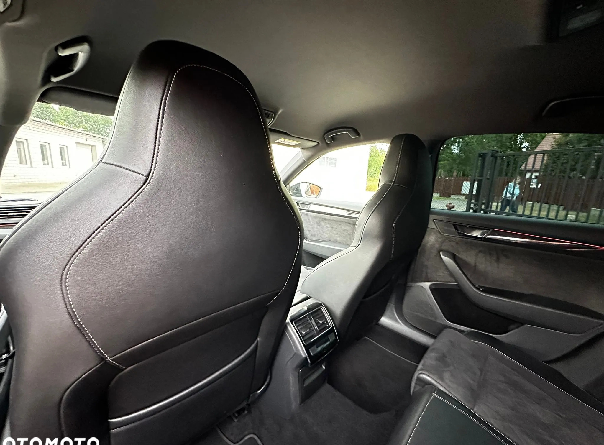 Skoda Superb cena 98398 przebieg: 181000, rok produkcji 2018 z Warszawa małe 92